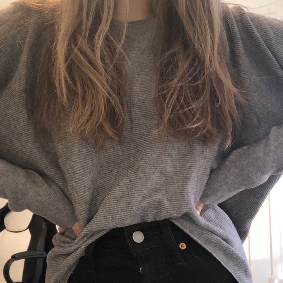 Lulus Grey Long Sleeve - Picture 7 of 7